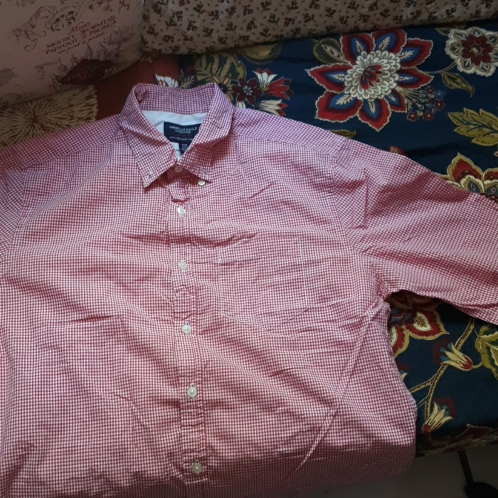 Red and white squared long-sleeve button-up shirt